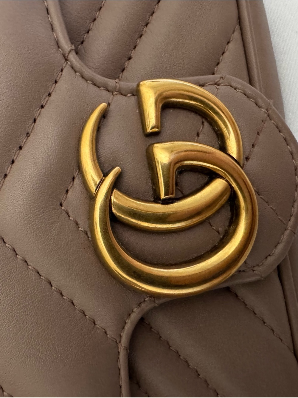 Gucci Calfskin Matelasse Super Mini GG Marmont Shoulder Bag - Picture 12 of 13